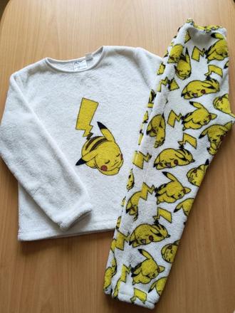 Flesove pyžamo pokémon, h&m,122