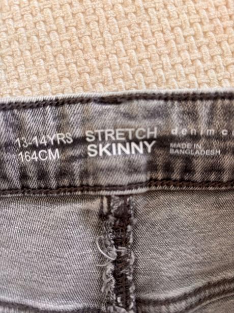 Streč riflové kraťasy, primark,158