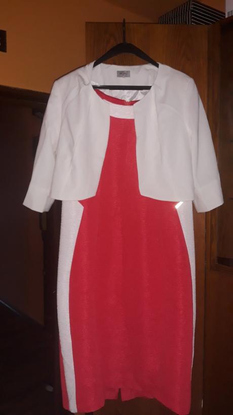 Spolocenske saty, 48