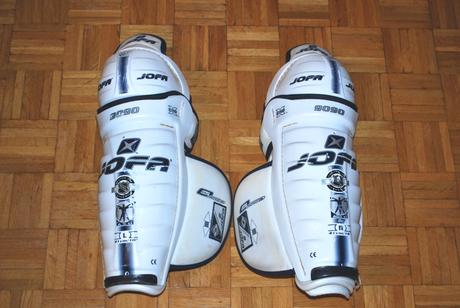 Hokejová výbava - veľkosť xl, 