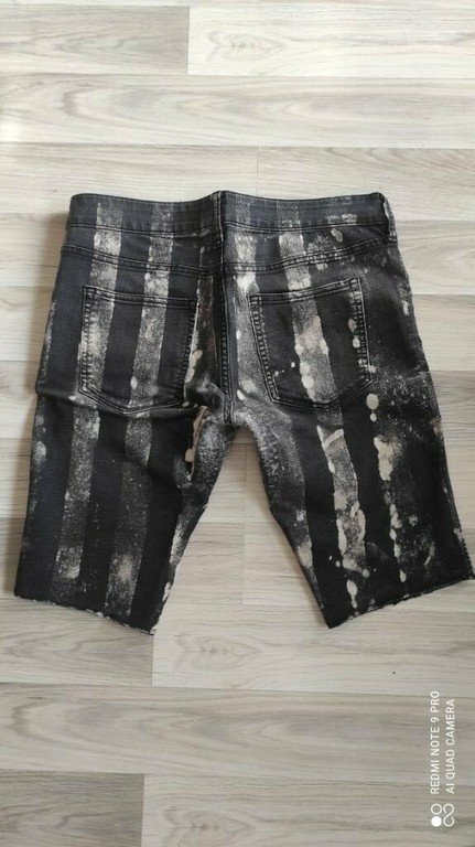 Šortky č., 40