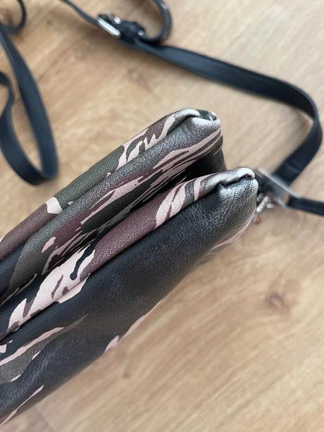 Kabelka replay, replay