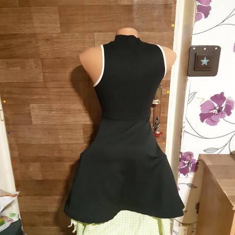 Dámske saty z bolerkom, m