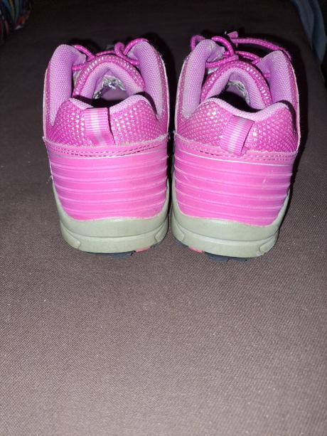 Turisticka obuv 35, graceland,35