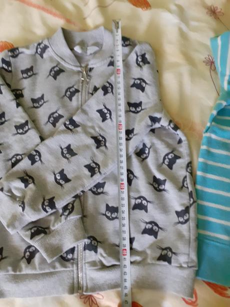 Baliček oblečenia, 122–134