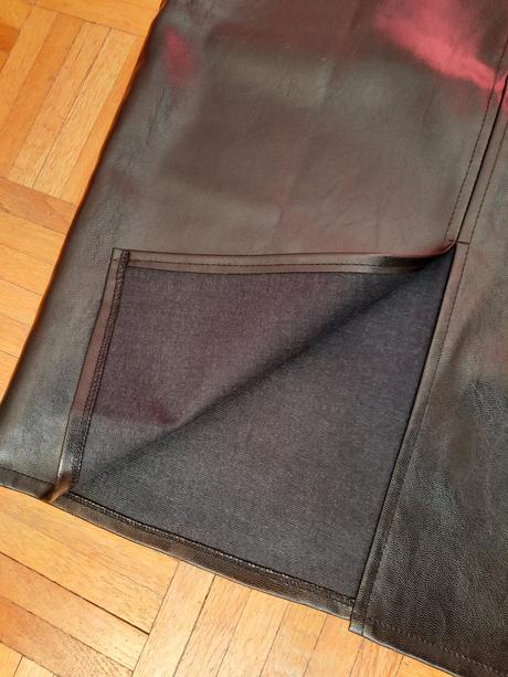 Dámska úzka koženková sukňa, xs