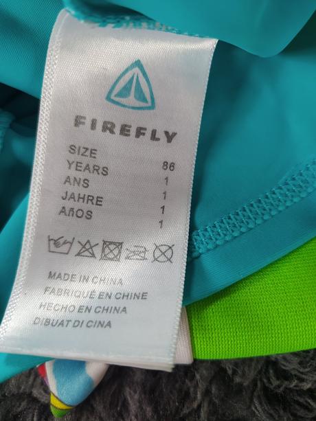 Plavky s tričkom, 80