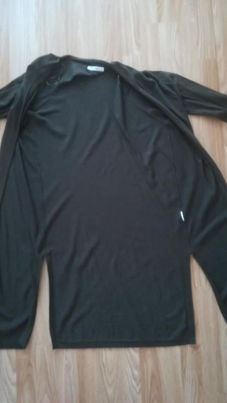 Kardigan, reserved,s