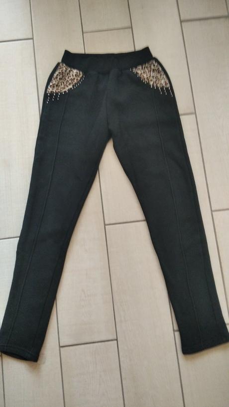 Čierne nohavice, 152