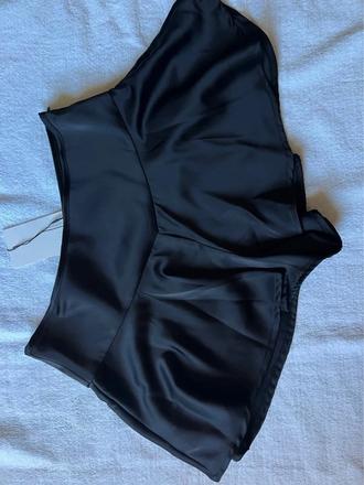 Čierny saténový skort zara nový, zara,m