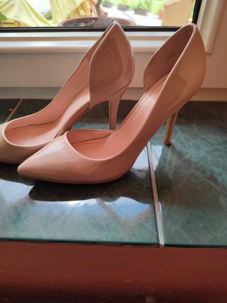 Krémové poltopánky, 40