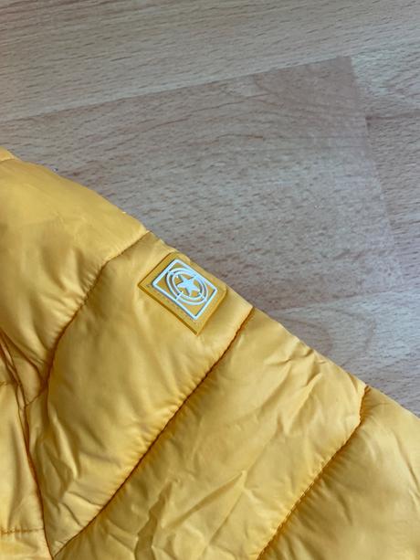 Prechodná bunda, 164