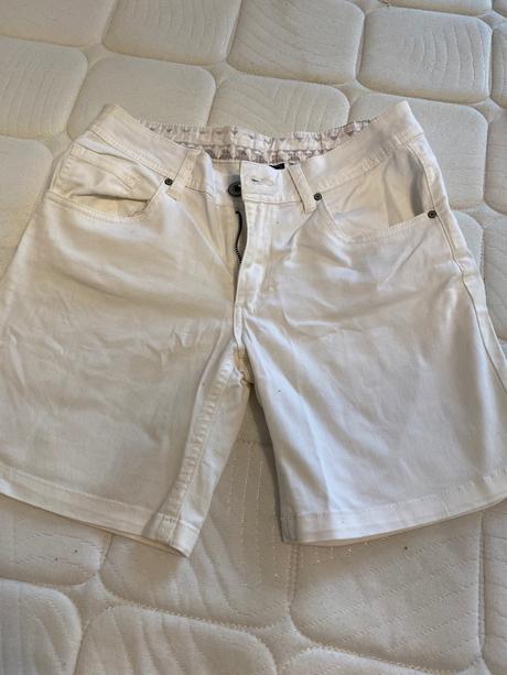 Biele kratasy, esmara,40