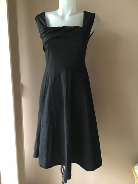 Krasne šaty kilolone /78a, 36 / s