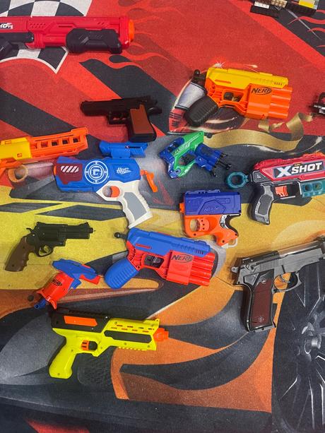 Predam detske pistole,