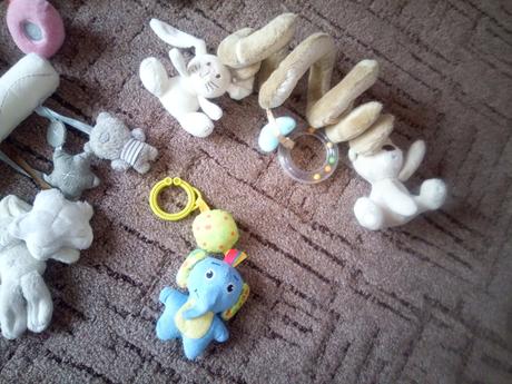 Predám "prvé" hračky veľmi dobrý stav,