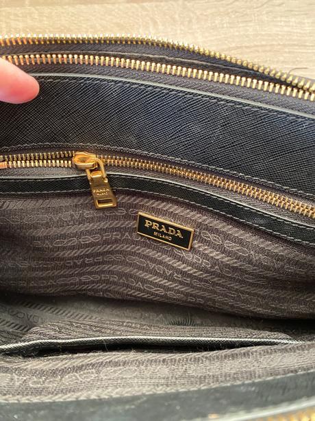 Original prada saffiano lux galleria double zip, prada