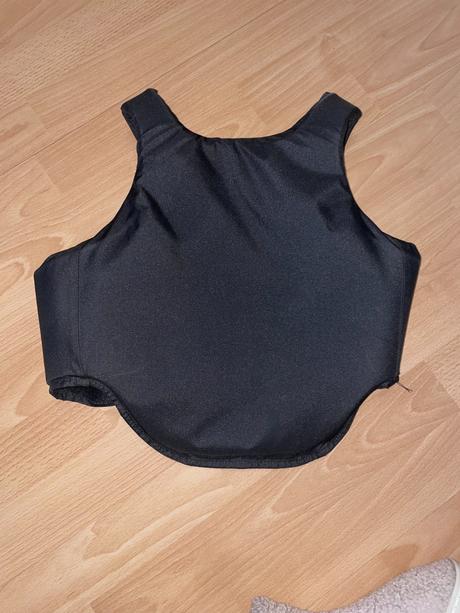 Detská jazdecká vesta fouganza decathlon 7-8, 