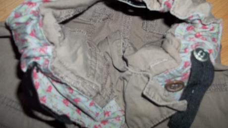 Hnedá suknička, 122