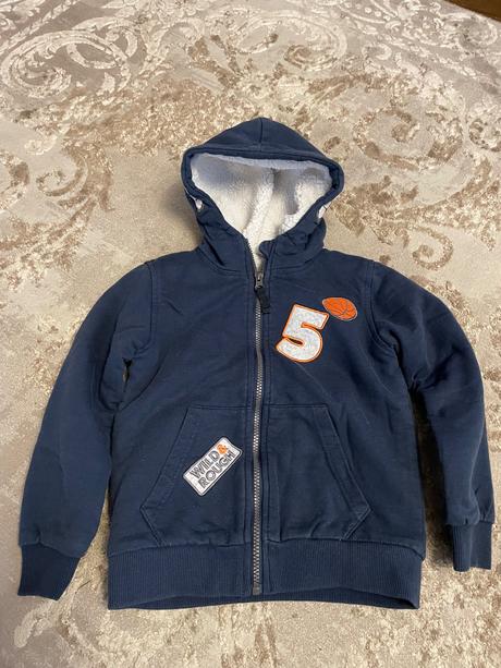 Zateplene mikiny, 122