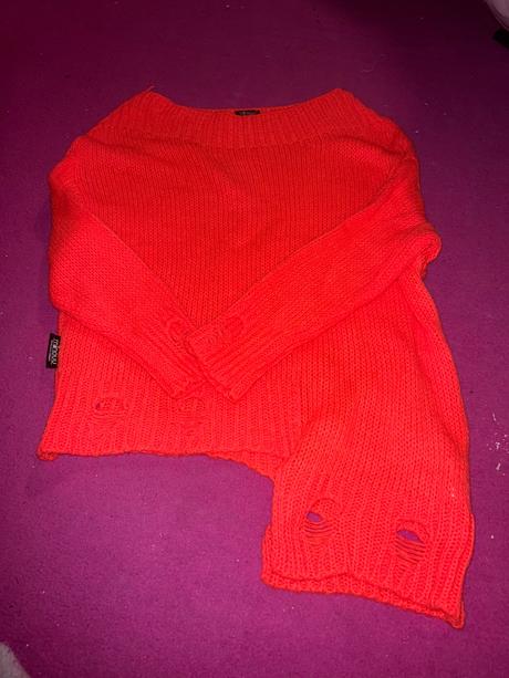 Asimetricky sveter, m