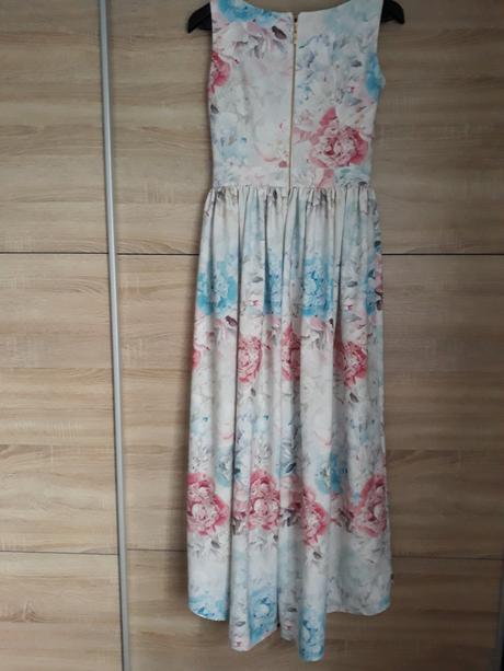 Dámske kvetinové šaty, s