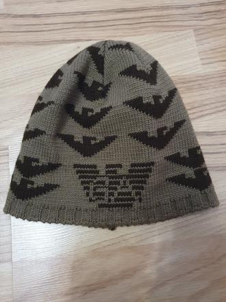 Armani čiapka, armani