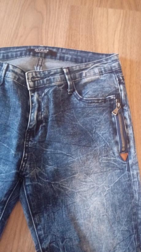 Kvalitne rifle, zuzeny strih dole, 30