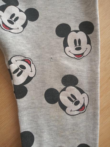 Sivé tepláky mickey mouse, h&m,92