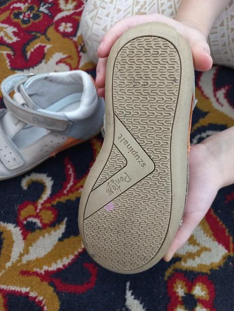 Elegantné poltopánky, 30