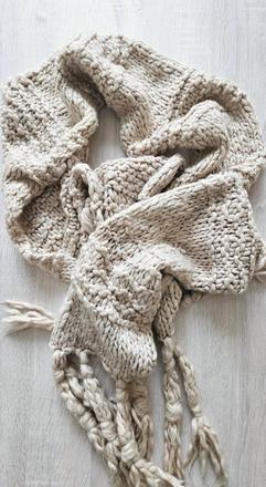 Krásny huňatý šál, 