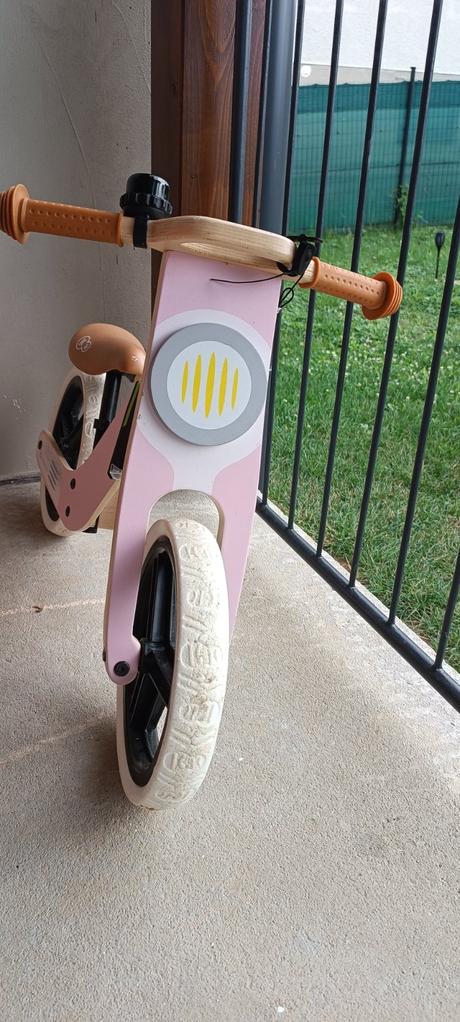 Kinderkraft odrážadlo uniq pink, 