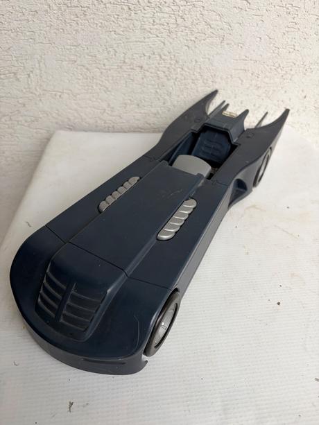 Vintage zberatelsky batmobil velky batman auto,