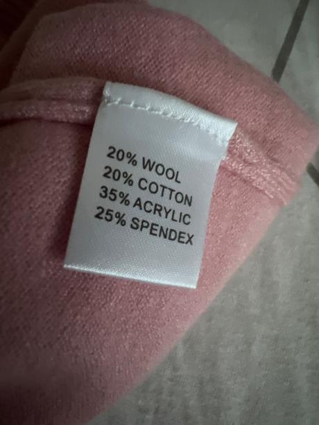 Pulovre - takmer nenosené, m