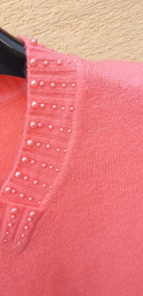 Ružový sveter, <50