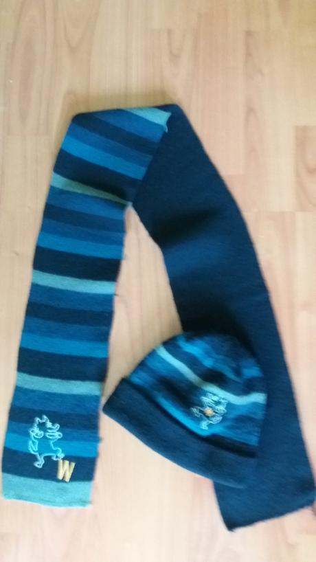 Čiapka a šál, wolf,104