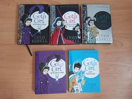 Chris riddell - goth girl  pb + hb, 