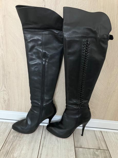 Čižmy nad kolena, 37