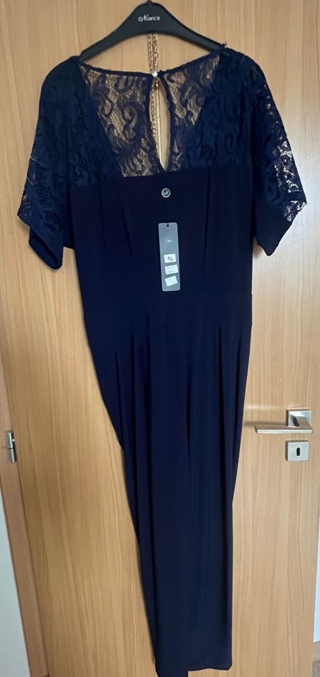 Overal s krajkou, 46