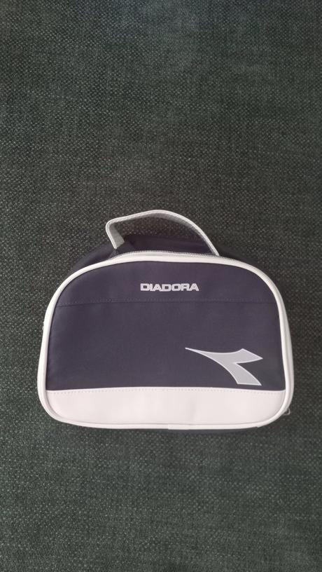 Kozmetická taštička,