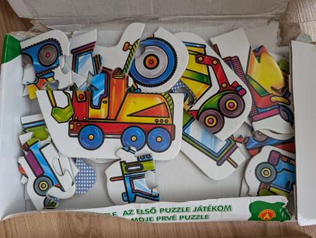 Hračky puzzle, 