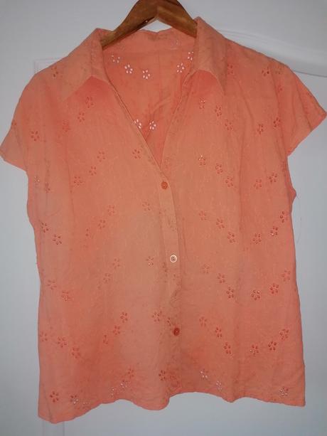 Blúzka s jemnou madeirou, 44