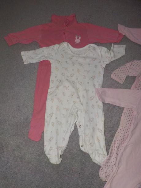 Balík veľ. 68 (3-6 m.) spolu 32 ks, 68–80