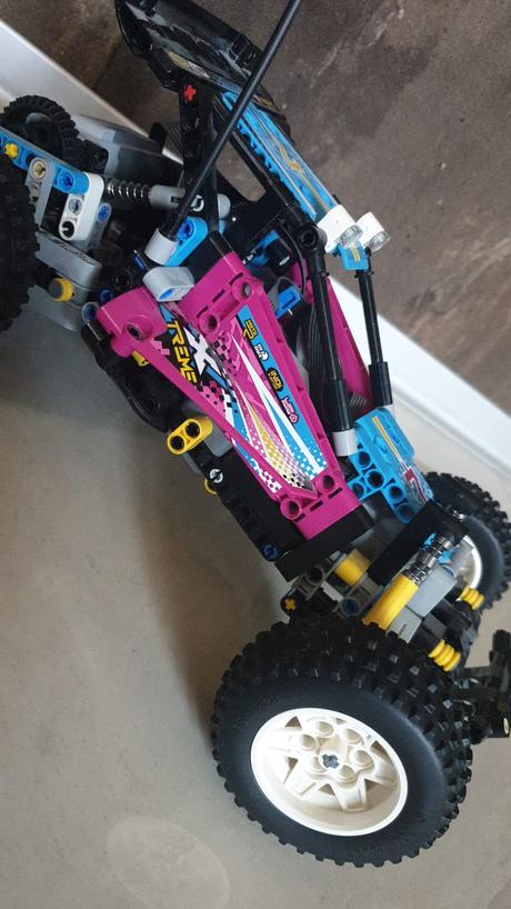 Lego technic 42124   terénna bugina   top stav, 