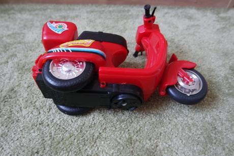 Skúter pre bábiku na batérie, 