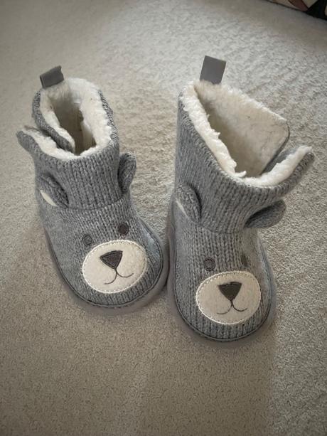 Čižmy do kočíku, 17