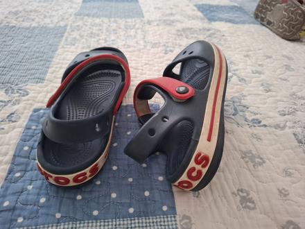 Gumene sandalky, idealne k vode, crocs,32