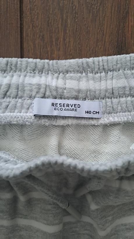 Sukňa, reserved,140