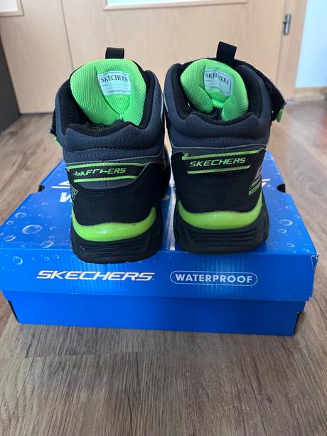 Nepremokave topanky, skechers,36