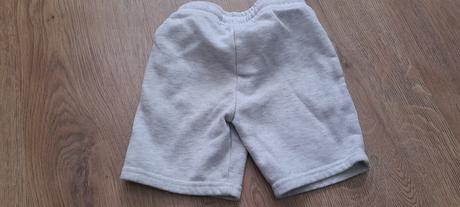 Kratasy, primark,104